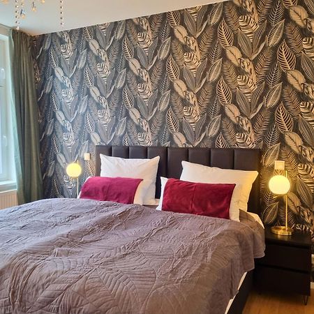 Maremar - Style-Loft Am Ferberturm - 2 Schlafzimmer - Luxus Boxspringbett - Arbeitsplaetze - Highspeed Wlan 格拉 外观 照片